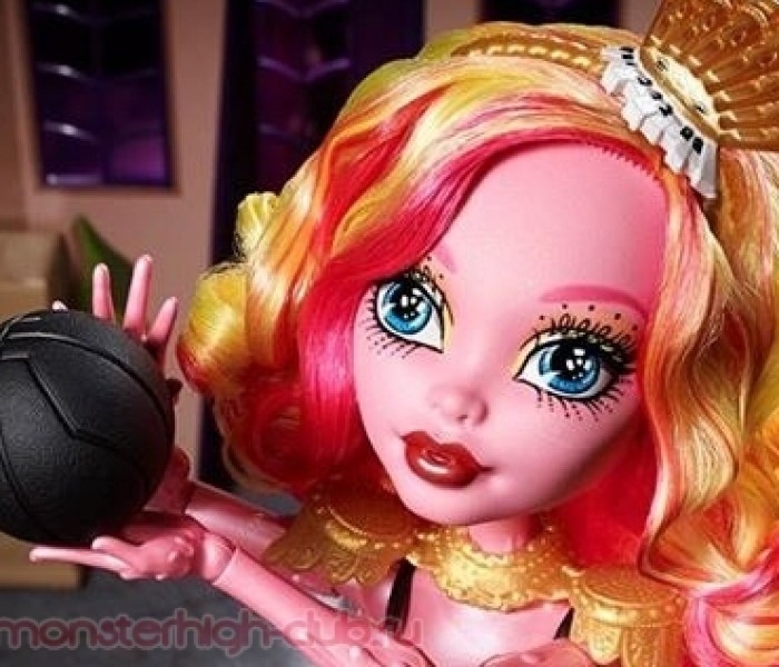 Первые фото новых кукол Monster High