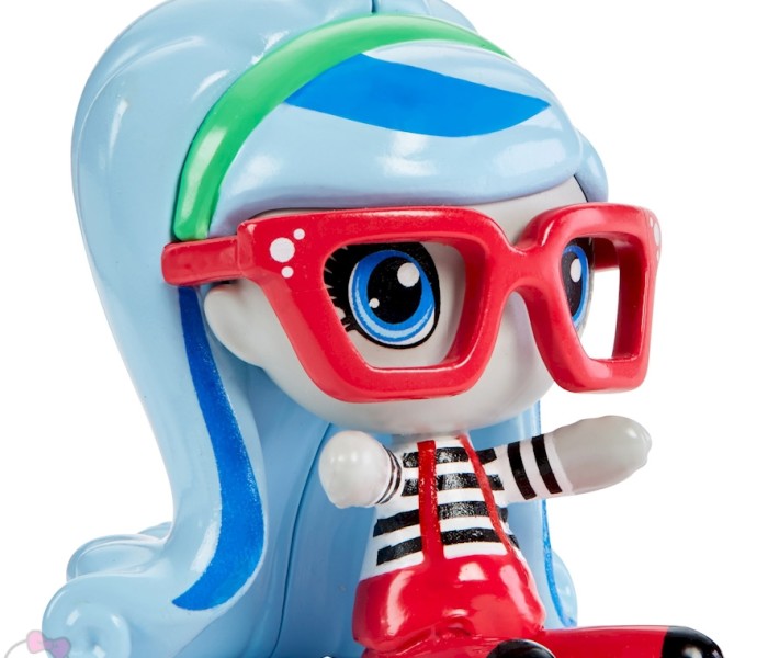 Промо-фото новых мини-фигурок Monster High Minis «Original Ghouls»: Гулия Йелпс, Нефера де Нил, Клод Вульф и Пуррсефона